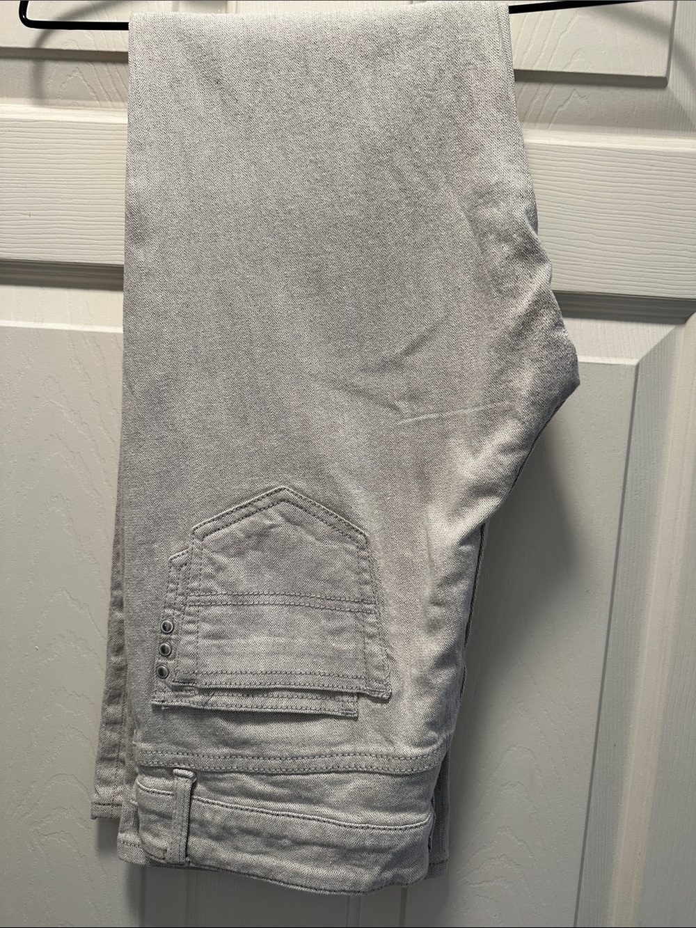 EUC Cartise Light Gray Boot Cut Jeans with Studded Pocket Detail